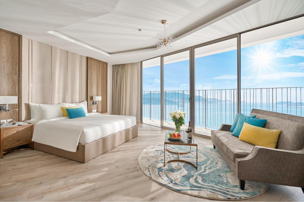 Panorama Beachfront Nha Trang Esterno foto